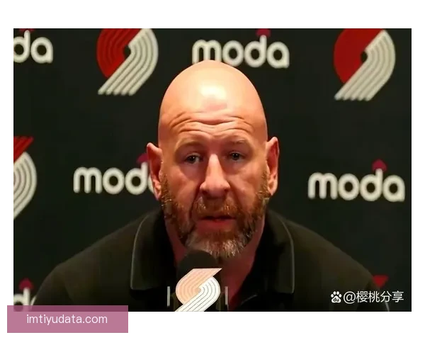 杨瀚森面临压力 新老板明确表示开拓者将全力争胜并不排斥大交易